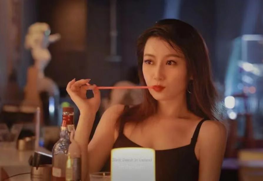 上海最高端酒吧招聘模特，日薪800-1000-1200元以上