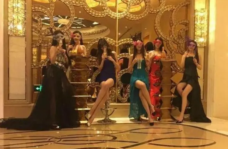 上海夜场夜总会招聘女孩高端商务女孩（无需经验）